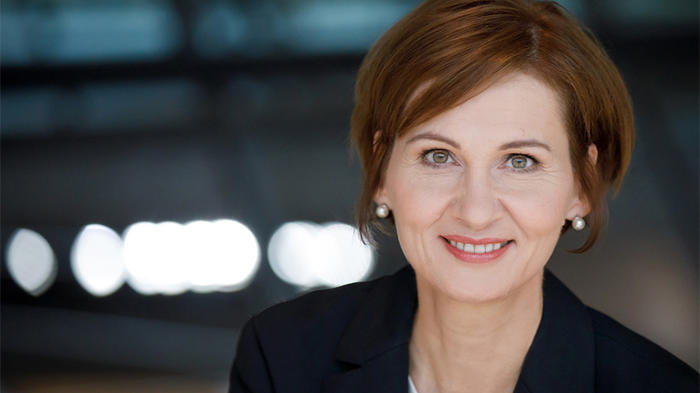Bundesministerin Bettina Stark-Watzinger Foto: Tobias Koch für BMBF